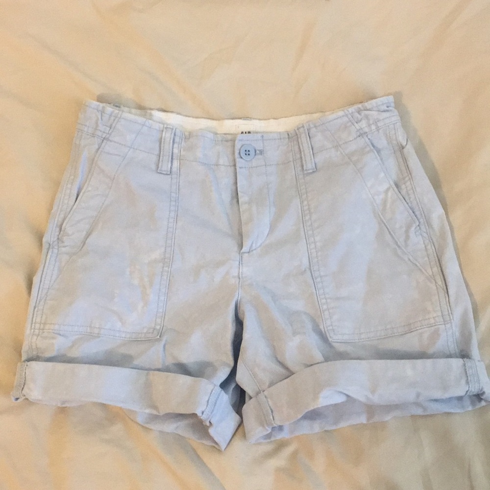 GAP Women’s Distressed Girlfriend Chino Shorts